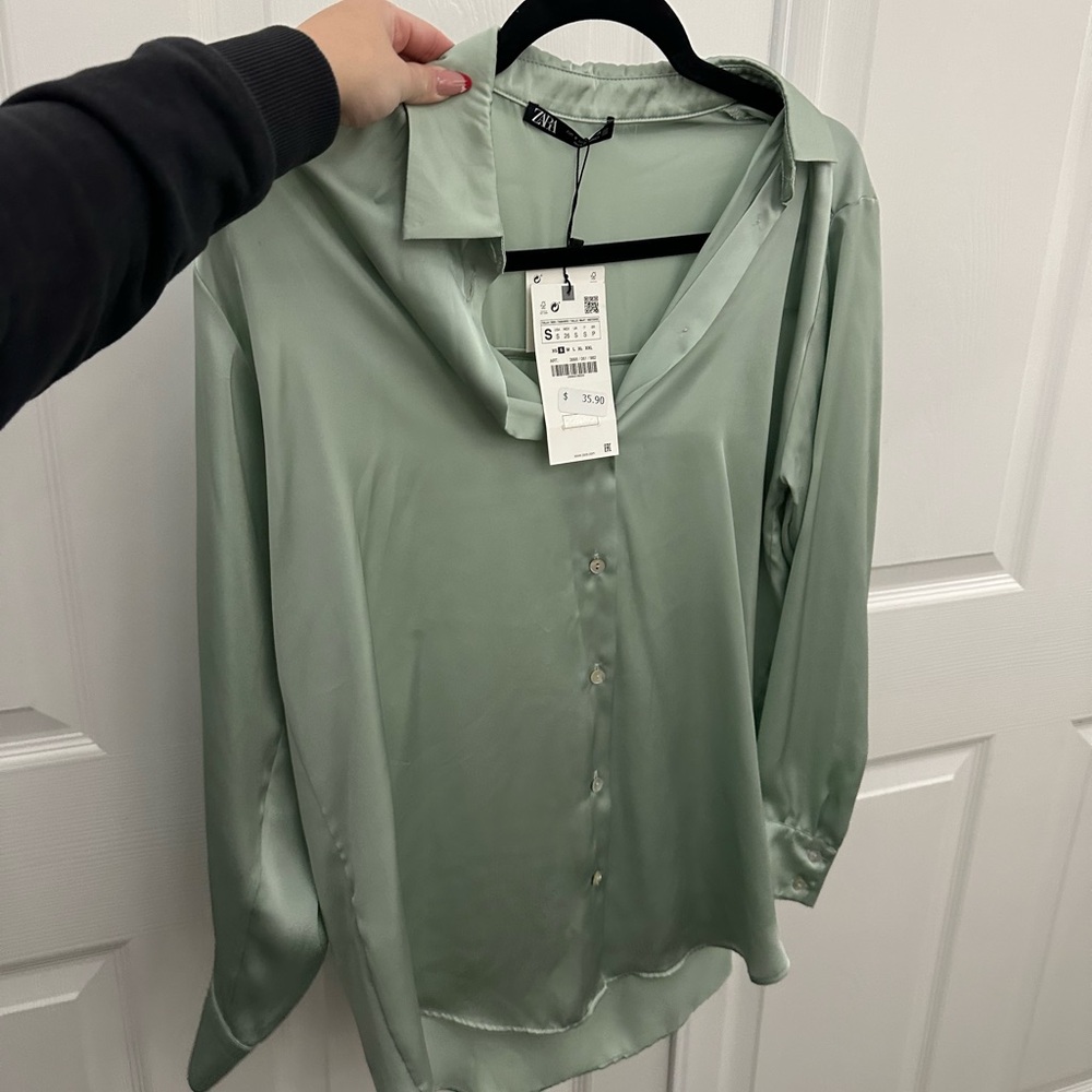 New zara Small with tags